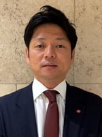緑川部長 お写真_トリミング
